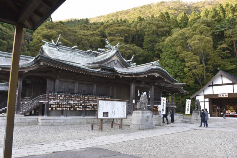 歴史があり、パワースポットとしても知られる函館八幡宮
